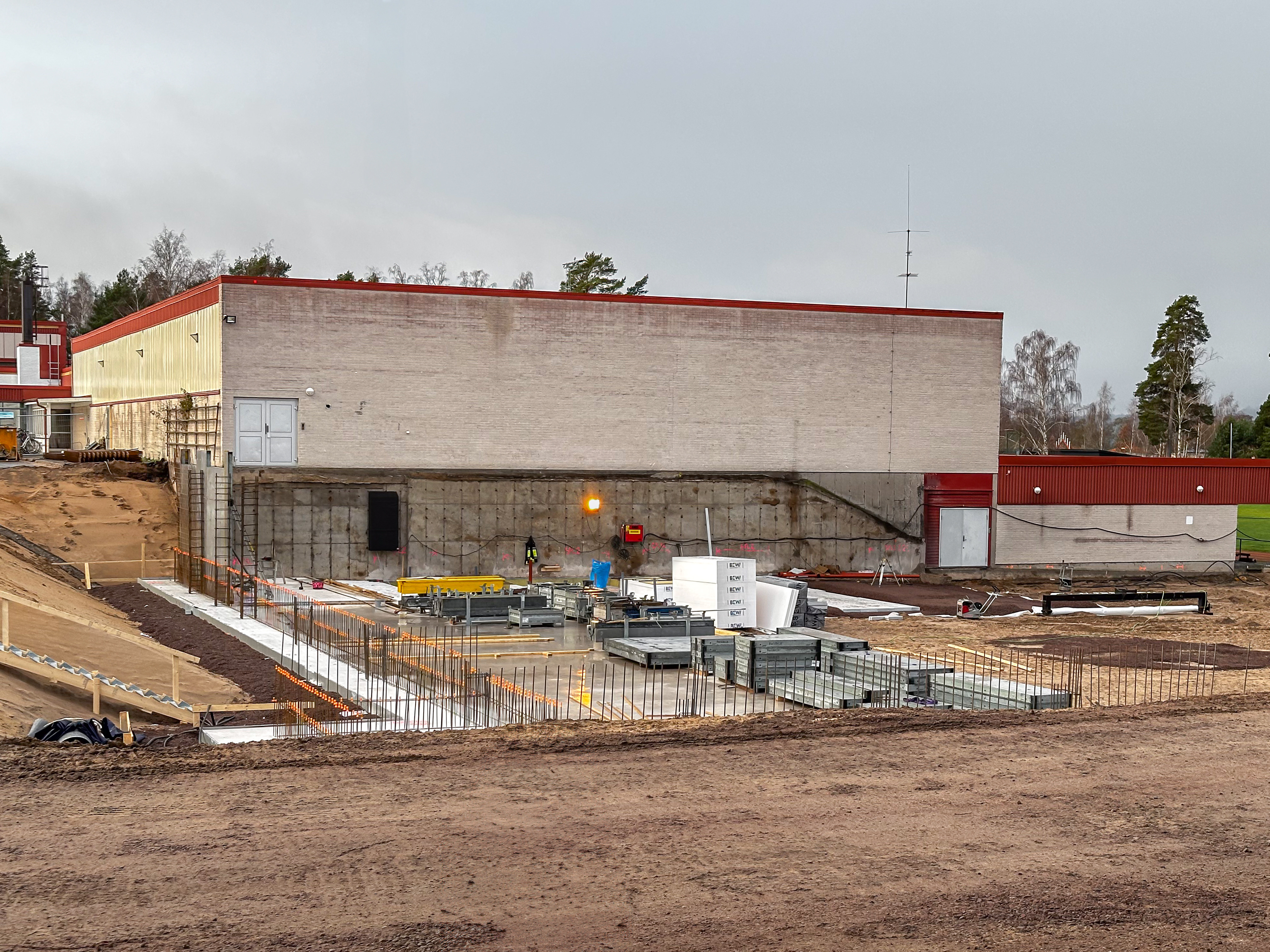 Gjutning bottenplatta, sidan av Moliden