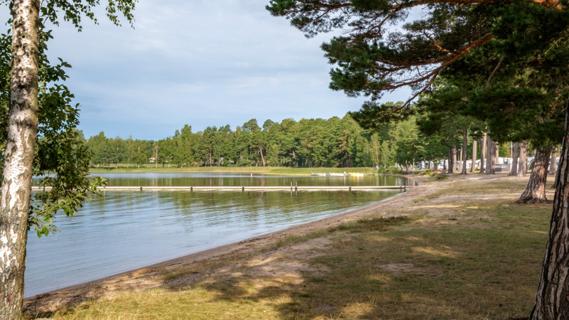 Badplats vid Karlsborgs camping